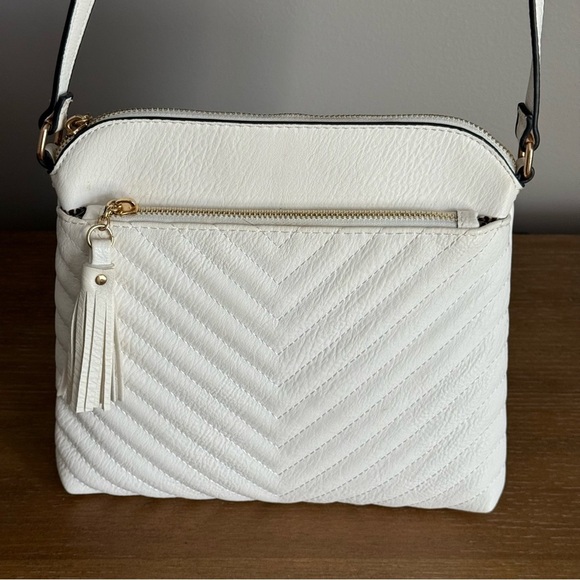 White Chevron Quilted Medium Crossbody Bag with Tassel Accent - Picture 5 of 11